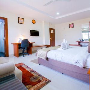 Queen Suite